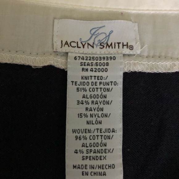 Jaclyn Smith light knit sweater - Picture 4 of 4